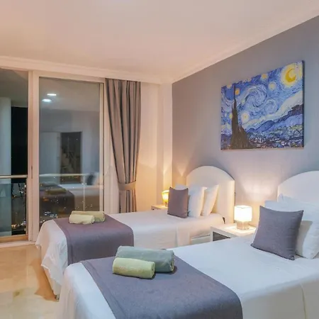Villa 5 Bedroom 3370 *