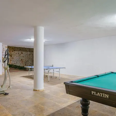 5 Bedroom 3370 Kalkan